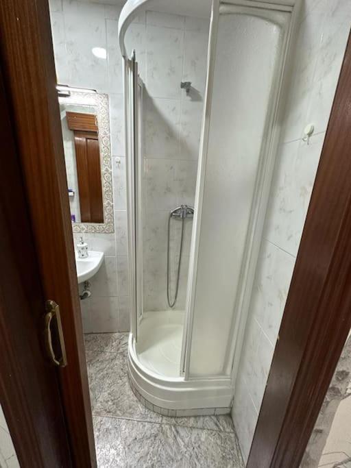 Апартаменти Economico Piso En Madrid Centro Екстер'єр фото